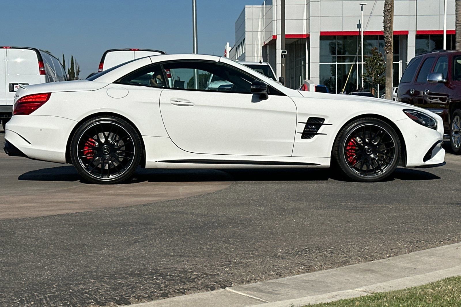 Used 2017 Mercedes-Benz SL 63 AMG image 3