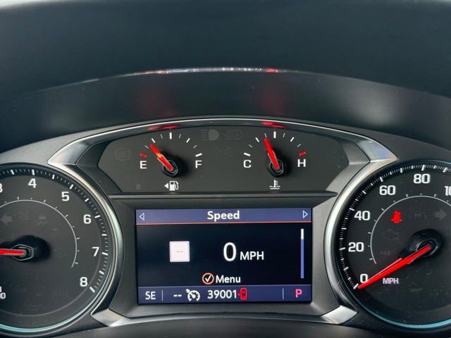 Used 2022 Chevrolet Equinox RS w/ RS Leather Package image 21