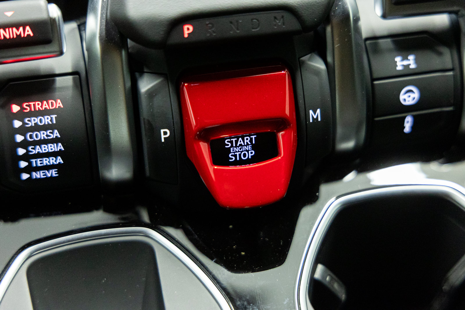 Used 2022 Lamborghini Urus AWD/4WD image 43