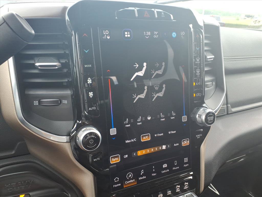 Used 2024 RAM 2500 Laramie AWD/4WD image 7