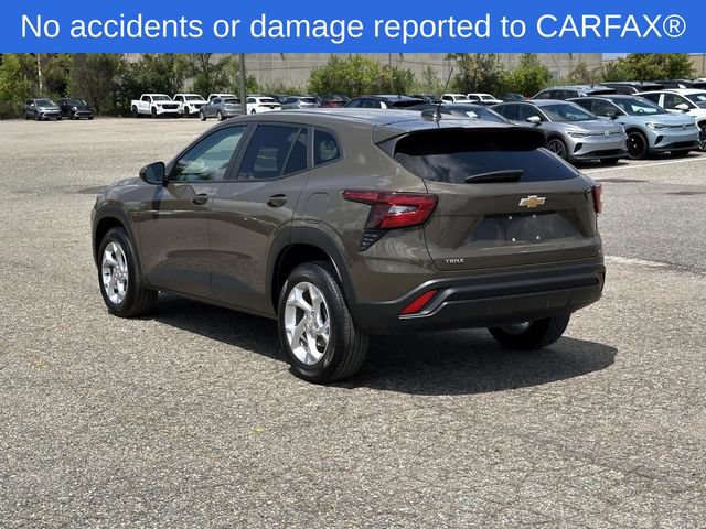 Certified 2024 Chevrolet Trax LS w/ LS Convenience Package FWD image 3
