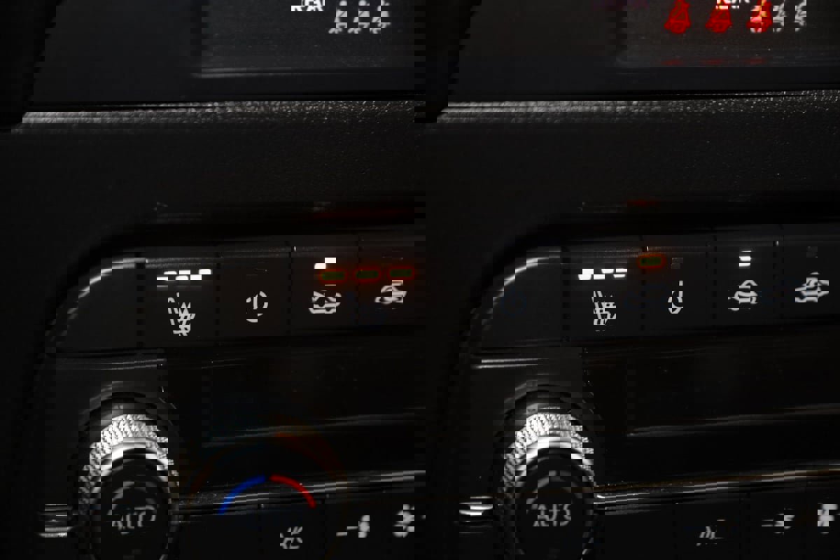 Used 2025 MAZDA CX-5 Carbon Edition image 8