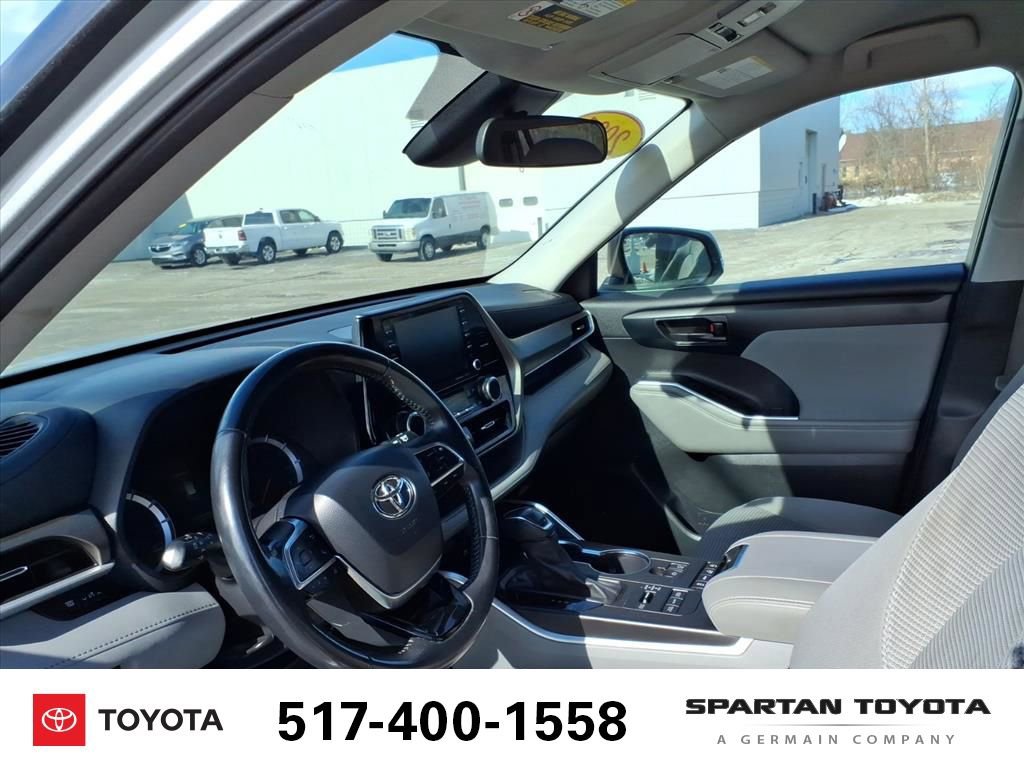 Used 2021 Toyota Highlander LE image 13