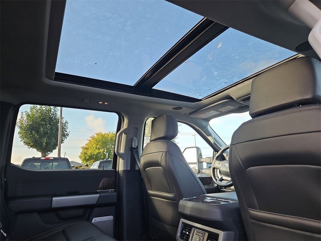 New 2026 Ford F350 Lariat image 31
