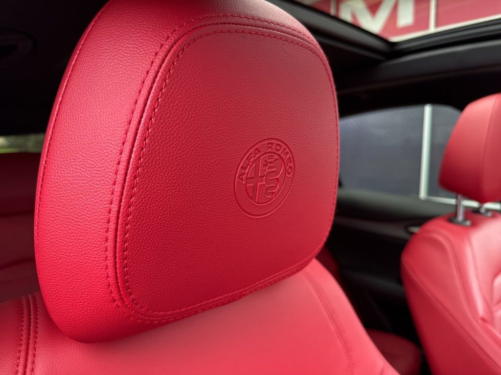Used 2024 Alfa Romeo Stelvio Veloce image 69