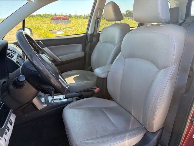 Used 2017 Subaru Forester 2.5i Limited AWD/4WD image 9