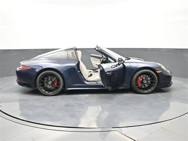 Used 2019 Porsche 911 Targa 4 GTS image 27