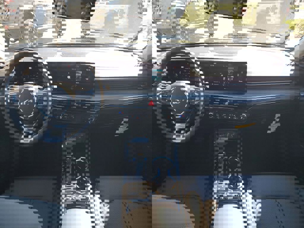 New 2026 Kia K5 EX image 16