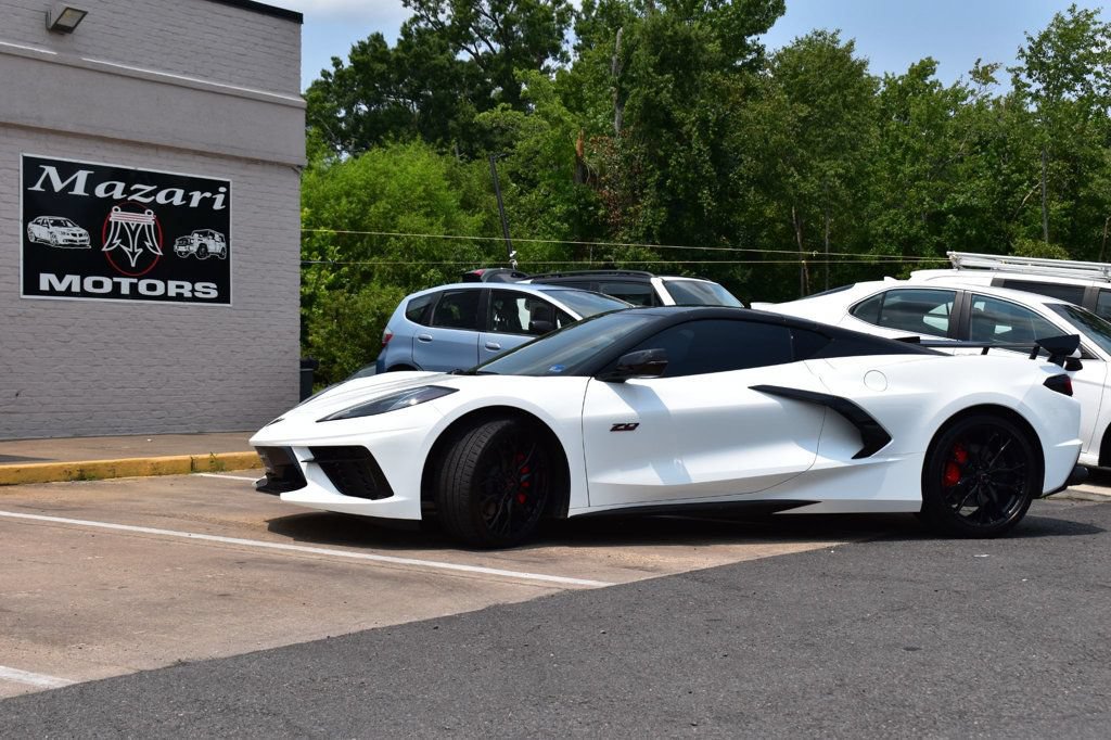 Used 2023 Chevrolet Corvette Stingray Coupe w/ 1LT RWD image 3