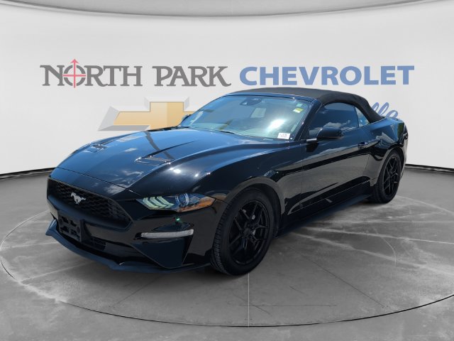 Used 2022 Ford Mustang Premium RWD image 7