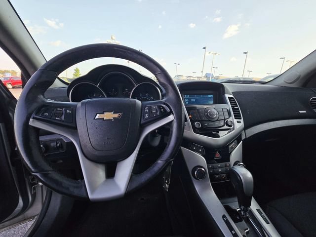 Used 2014 Chevrolet Cruze LT FWD image 7