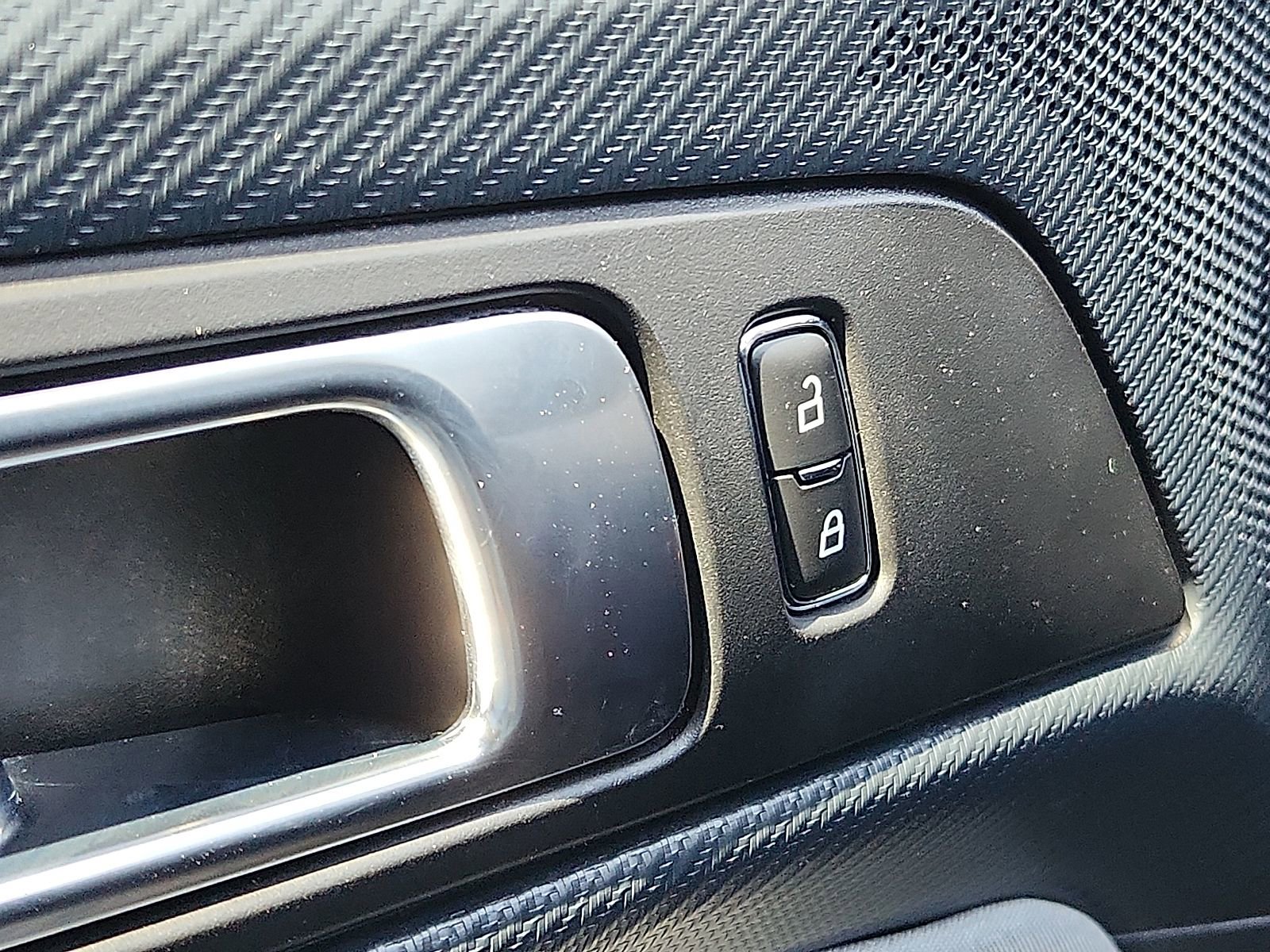 Used 2024 Ford Mustang EcoBoost image 17