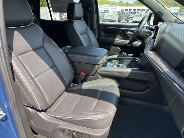 Used 2025 Chevrolet Tahoe Premier AWD/4WD image 32
