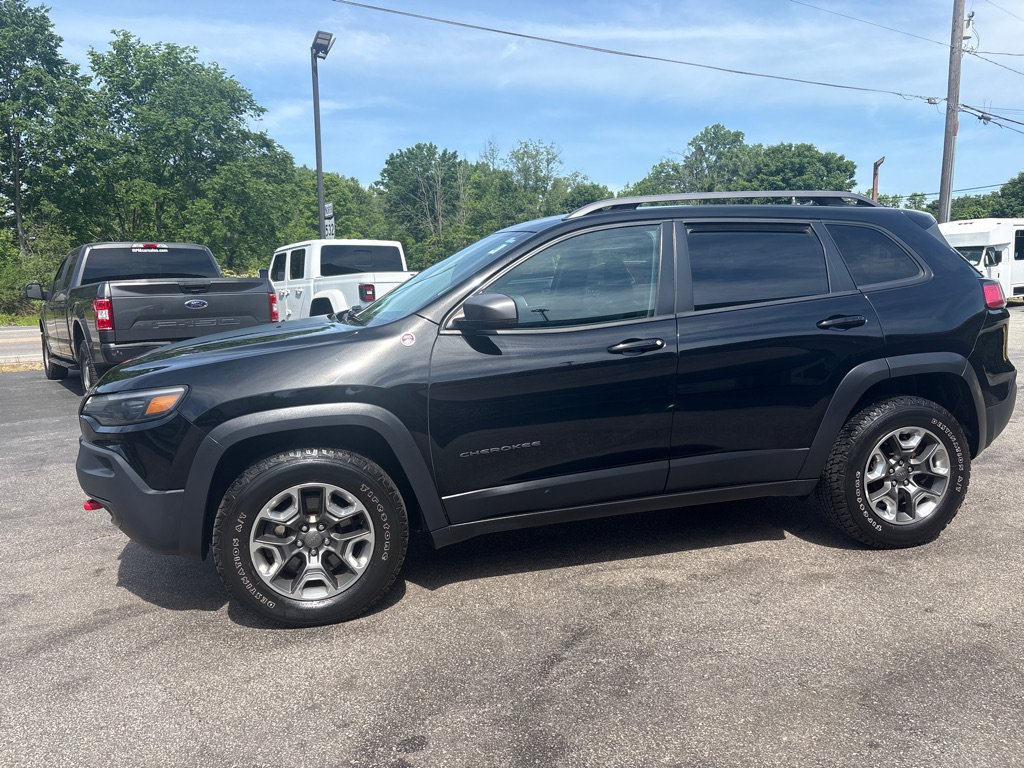 Used 2019 Jeep Cherokee Trailhawk w/ Cold Weather Group AWD/4WD image 4