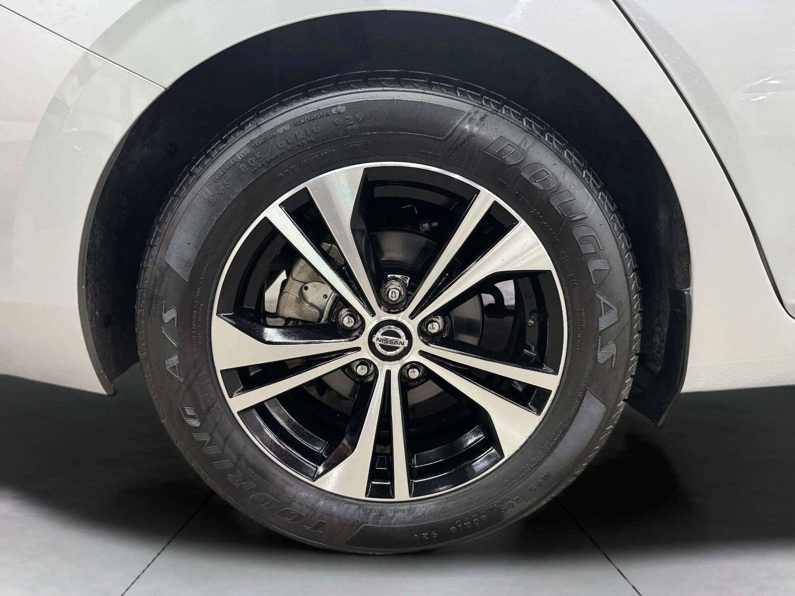 Used 2021 Nissan Sentra SV FWD image 34