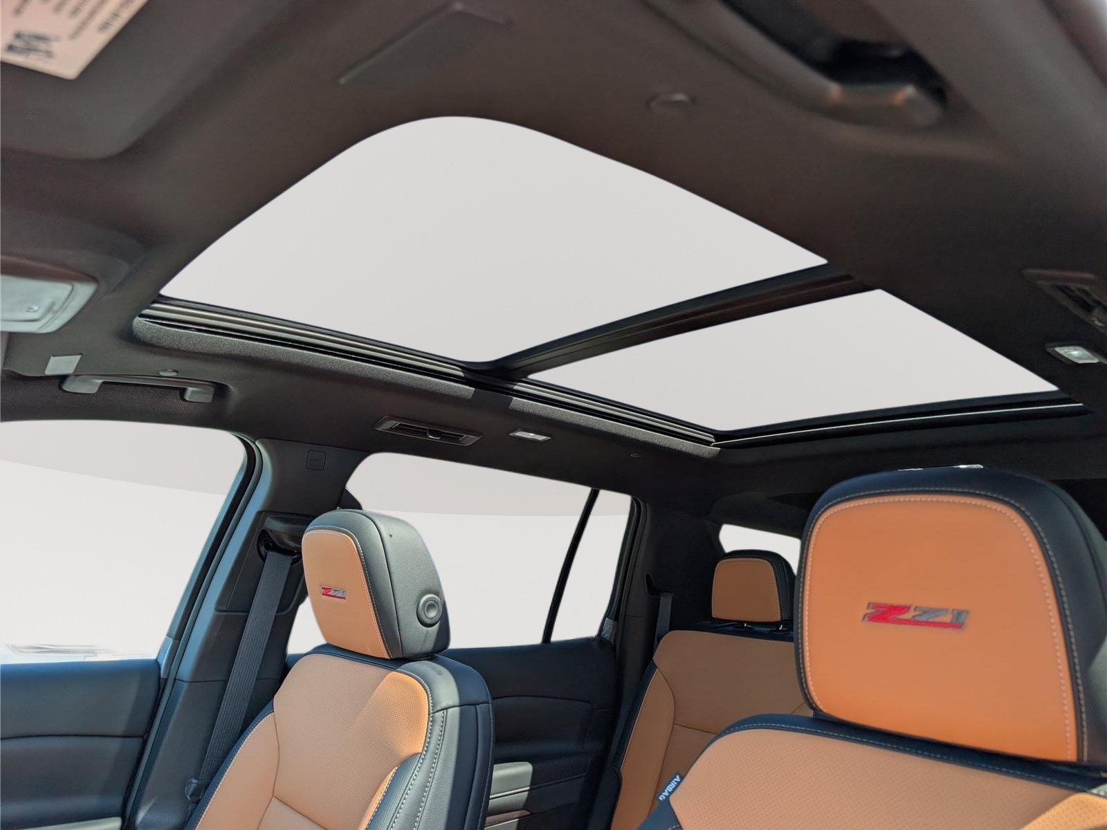 New 2027 Chevrolet Traverse Z71 w/ Enhanced Driving Package AWD/4WD image 30