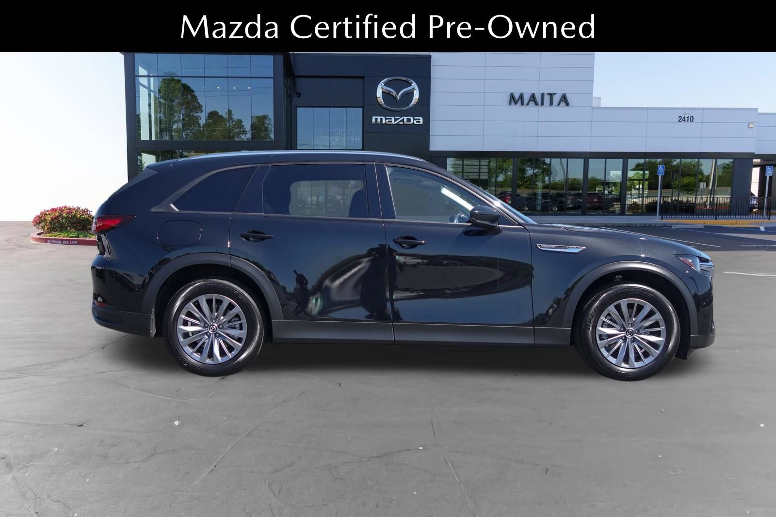 Used 2024 MAZDA CX-90 Plug-In Hybrid w/ Preferred AWD/4WD image 2