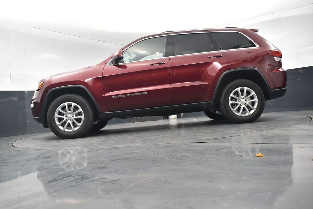 Used 2021 Jeep Grand Cherokee Laredo image 25