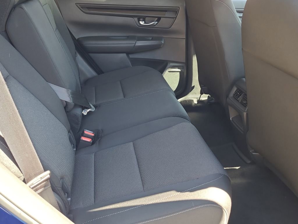 Used 2025 Honda CR-V LX image 17