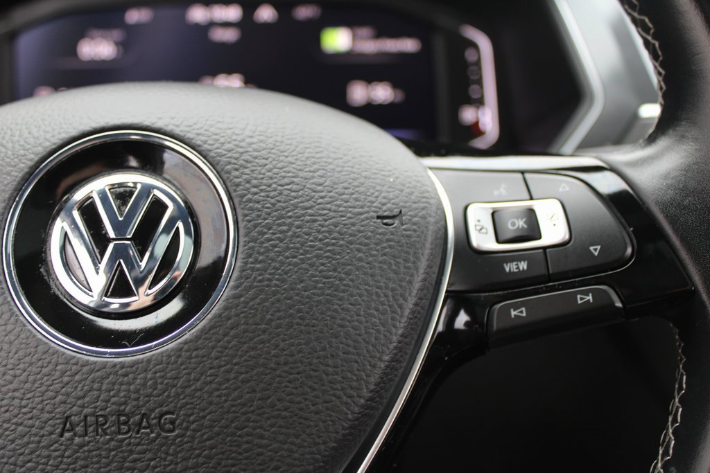 Certified 2021 Volkswagen Tiguan SEL Premium R-Line image 13