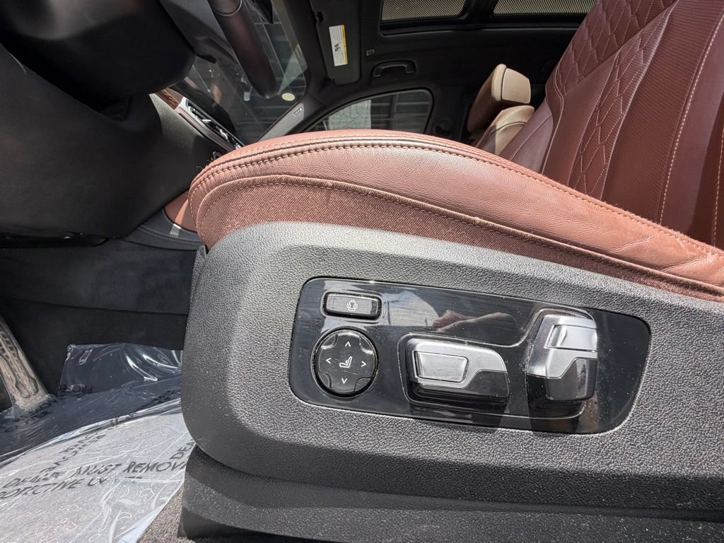 Used 2021 BMW X5 M50i w/ Executive Package AWD/4WD image 28