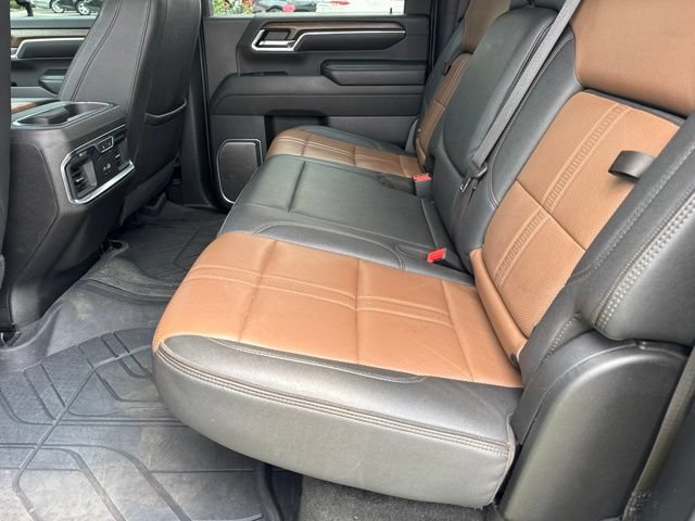 Used 2024 Chevrolet Silverado 2500 High Country w/ Technology Package AWD/4WD image 22