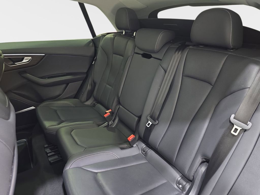 Used 2022 Audi Q8 Premium Plus w/ Premium Plus Package image 16