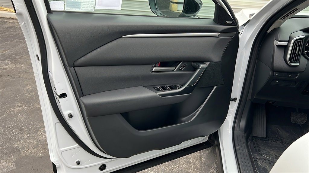 New 2025 MAZDA CX-50 AWD 2.5 S w/ Cargo Package image 12