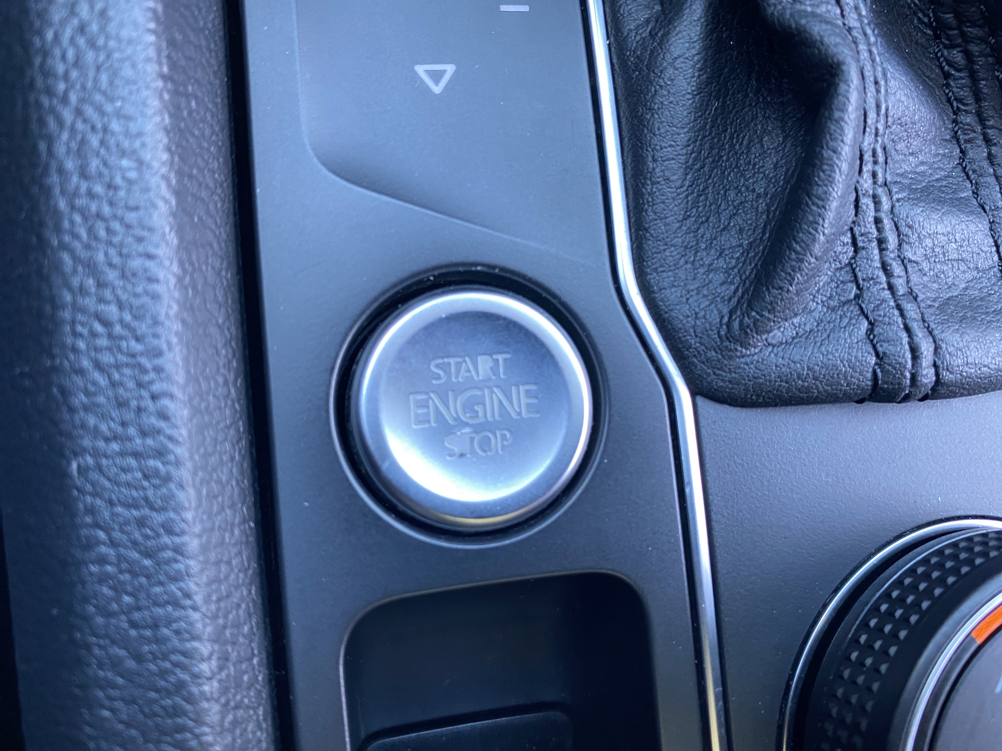 Used 2018 Volkswagen Atlas SEL Premium image 20