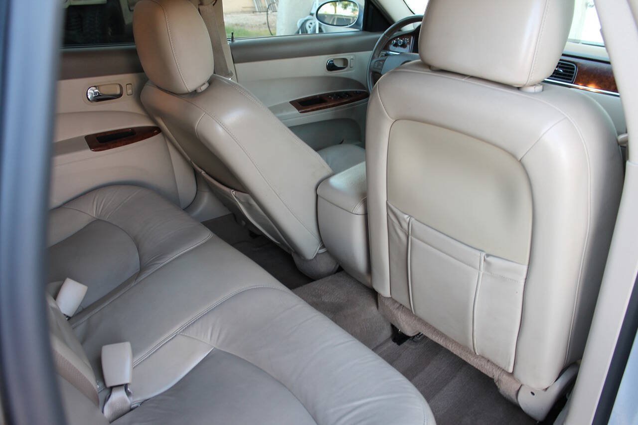 Used 2005 Buick LaCrosse CXL w/ Gold Convenience Package FWD image 31