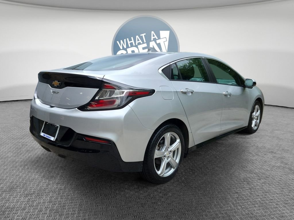 Used 2018 Chevrolet Volt LT w/ Comfort Package FWD image 3