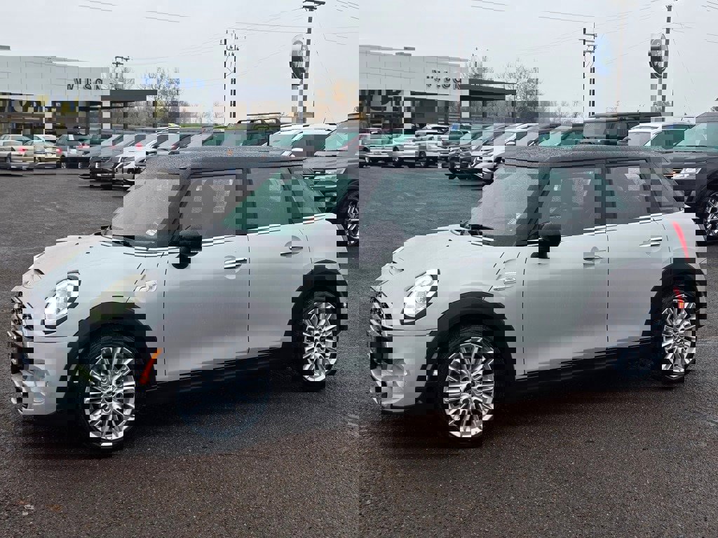 Used 2018 MINI Cooper S image 35