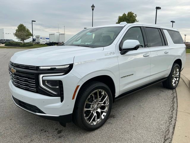 New 2026 Chevrolet Suburban High Country AWD/4WD image 3