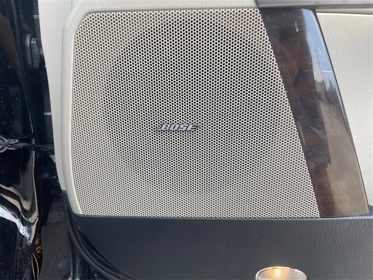 Used 2010 MAZDA CX-9 Grand Touring w/ Moonroof & Bose Audio Pkg image 50