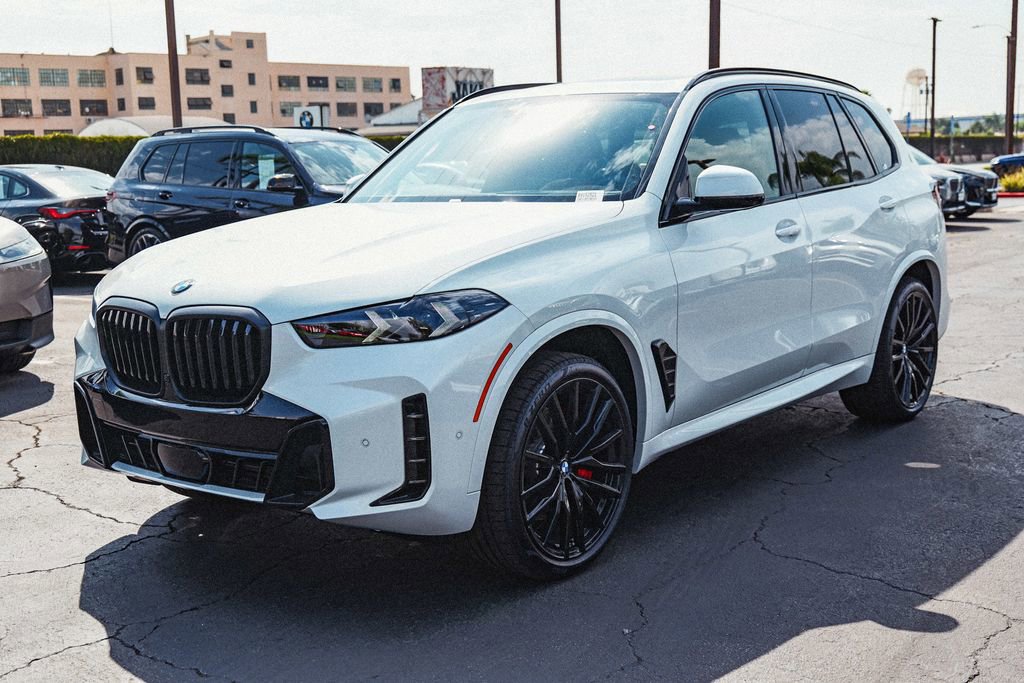 New 2026 BMW X5 sDrive40i w/ M Sport Package image 3