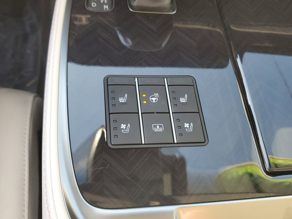 Used 2023 Lexus LS 500 Core w/ Interior Upgrade Package image 31