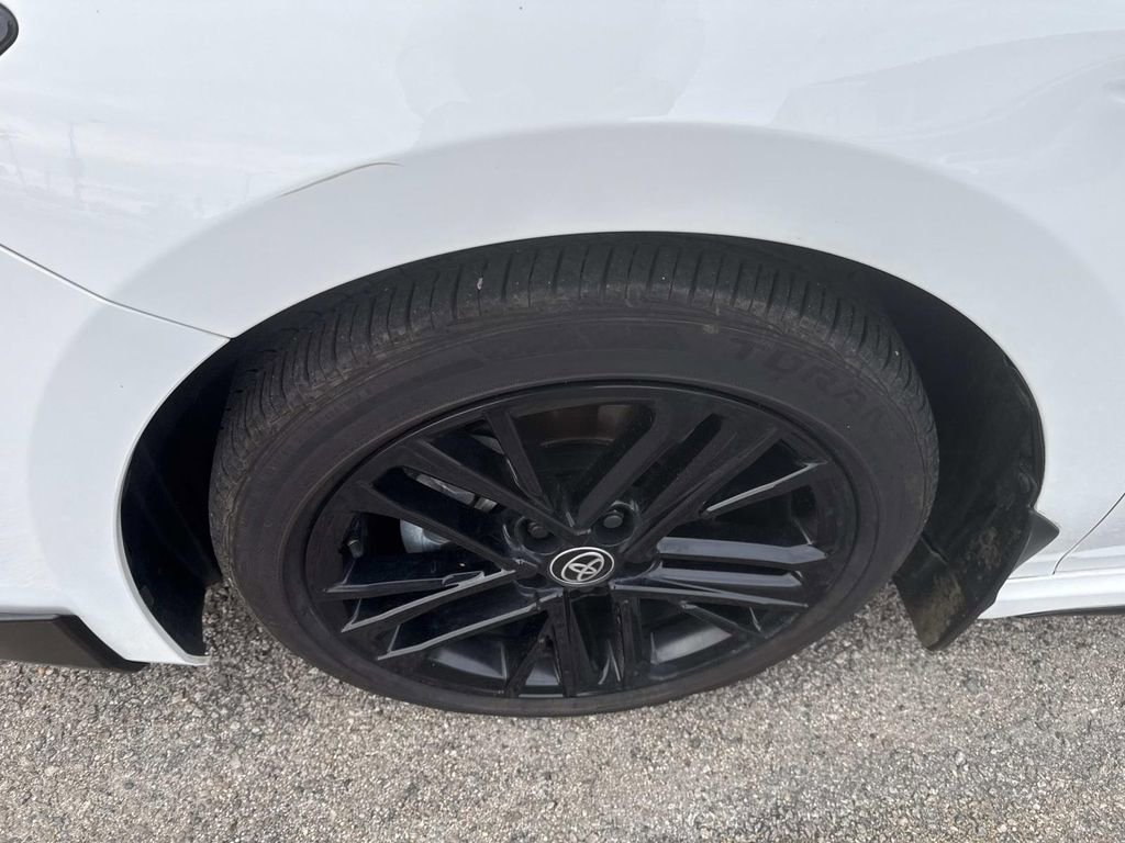 Certified 2025 Toyota Camry SE w/ Convenience Package image 11