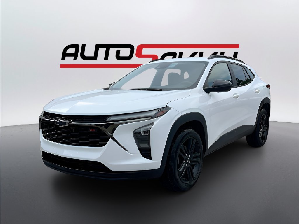 Used 2025 Chevrolet Trax ACTIV w/ Driver Confidence Package FWD image 3