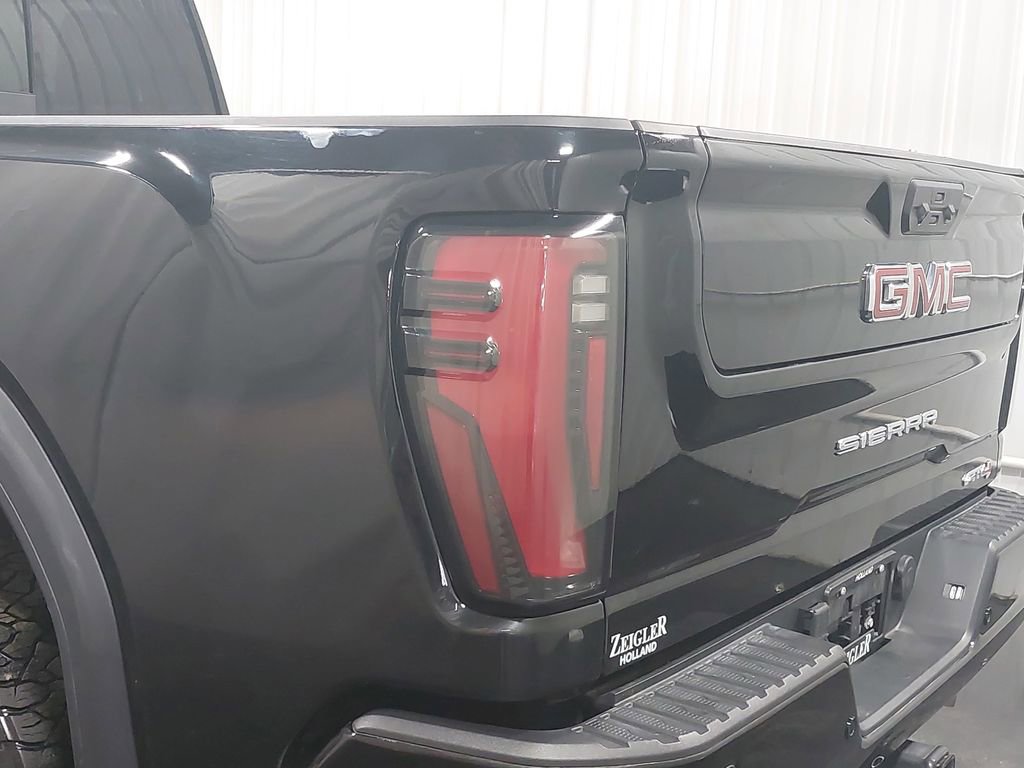 Used 2024 GMC Sierra 3500 AT4 w/ AT4 Premium Plus Package image 37