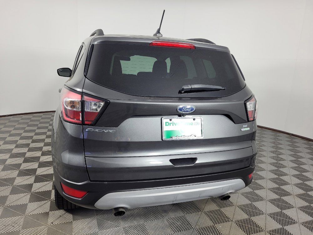 Used 2018 Ford Escape SE w/ SE Sync 3 Package FWD image 6
