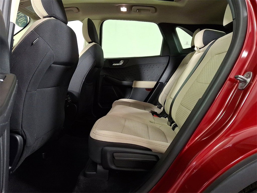 Used 2020 Ford Escape SE image 13