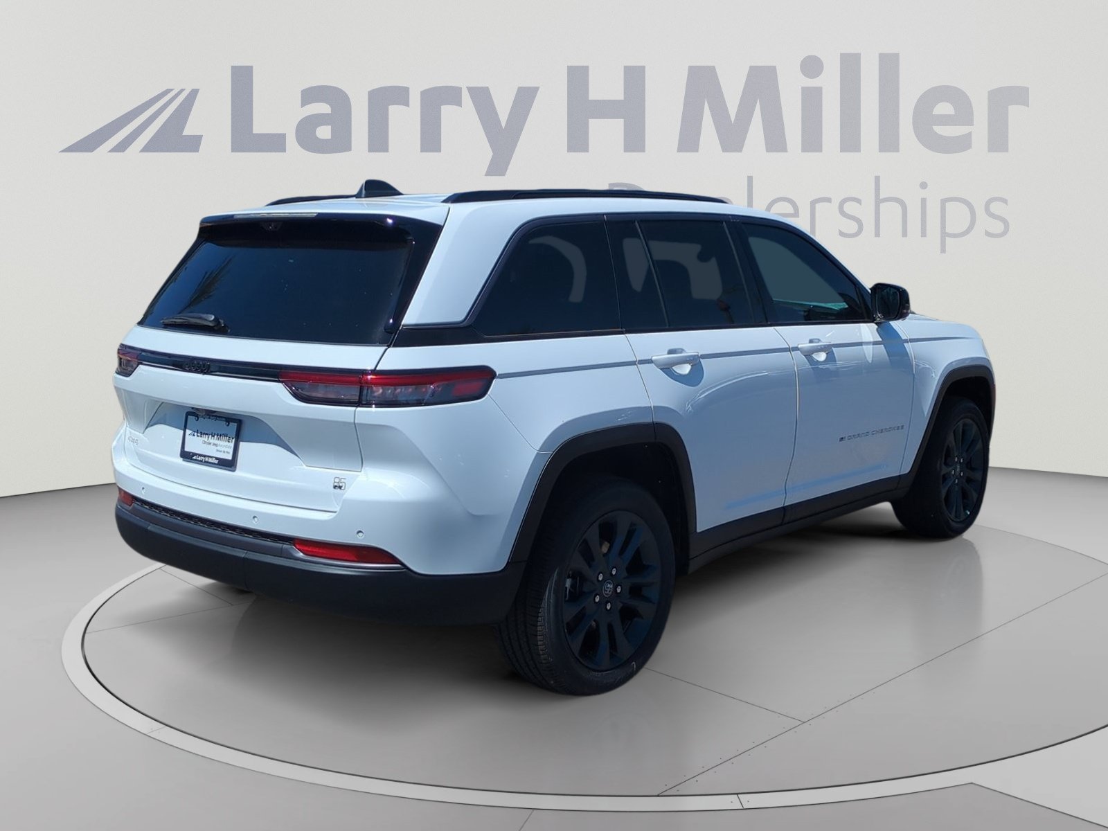 New 2026 Jeep Grand Cherokee Limited AWD/4WD image 5
