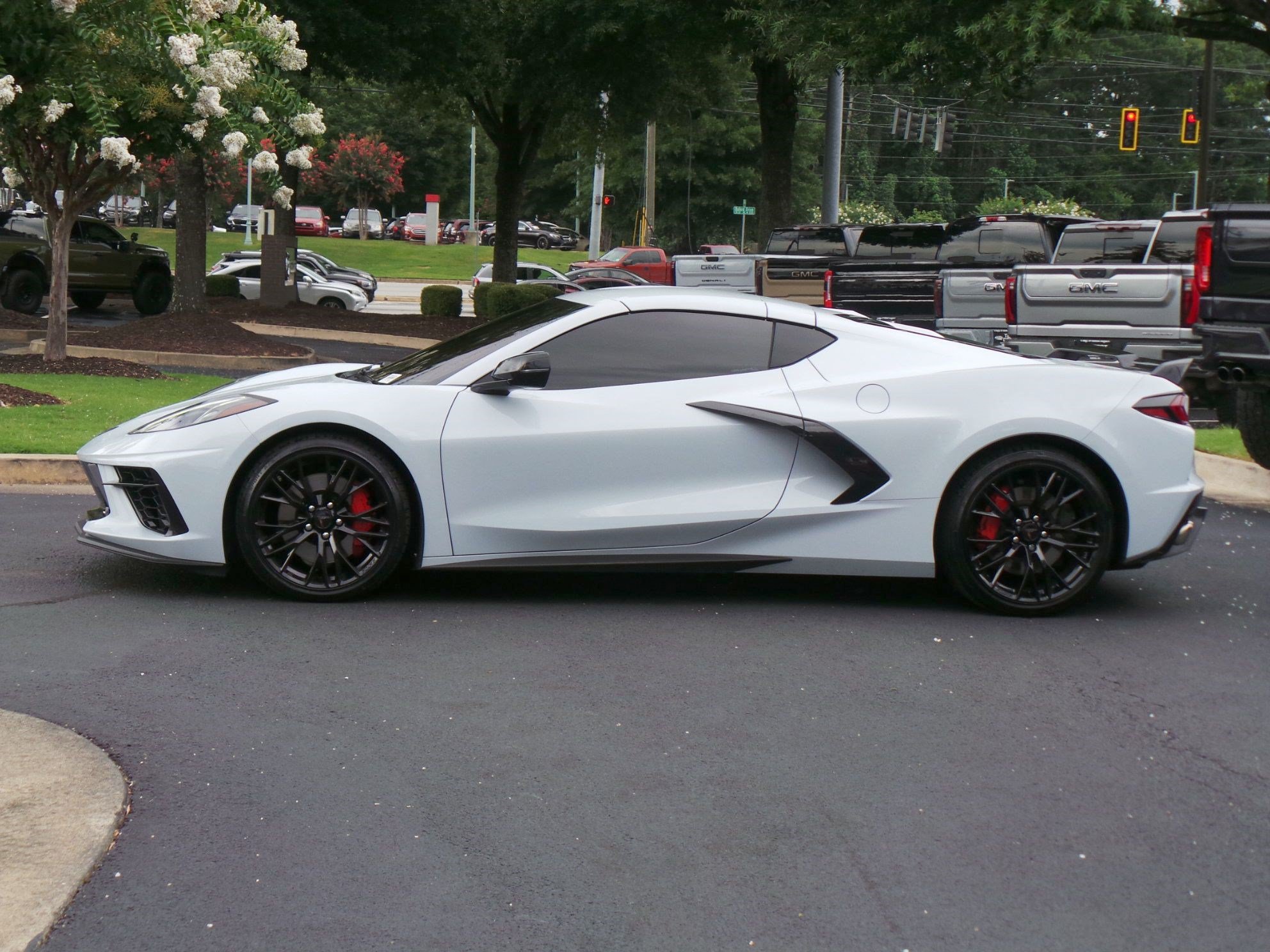 Used 2023 Chevrolet Corvette Stingray Premium Cpe w/ Z51 Performance Package RWD image 5