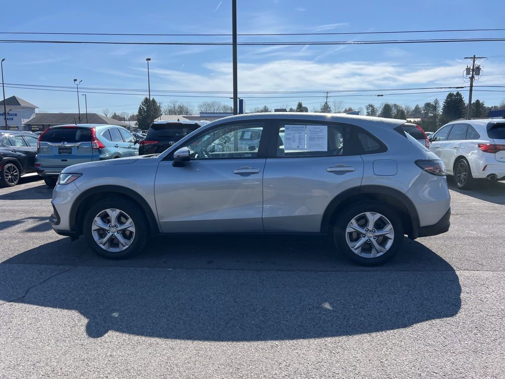 Used 2023 Honda HR-V LX image 2