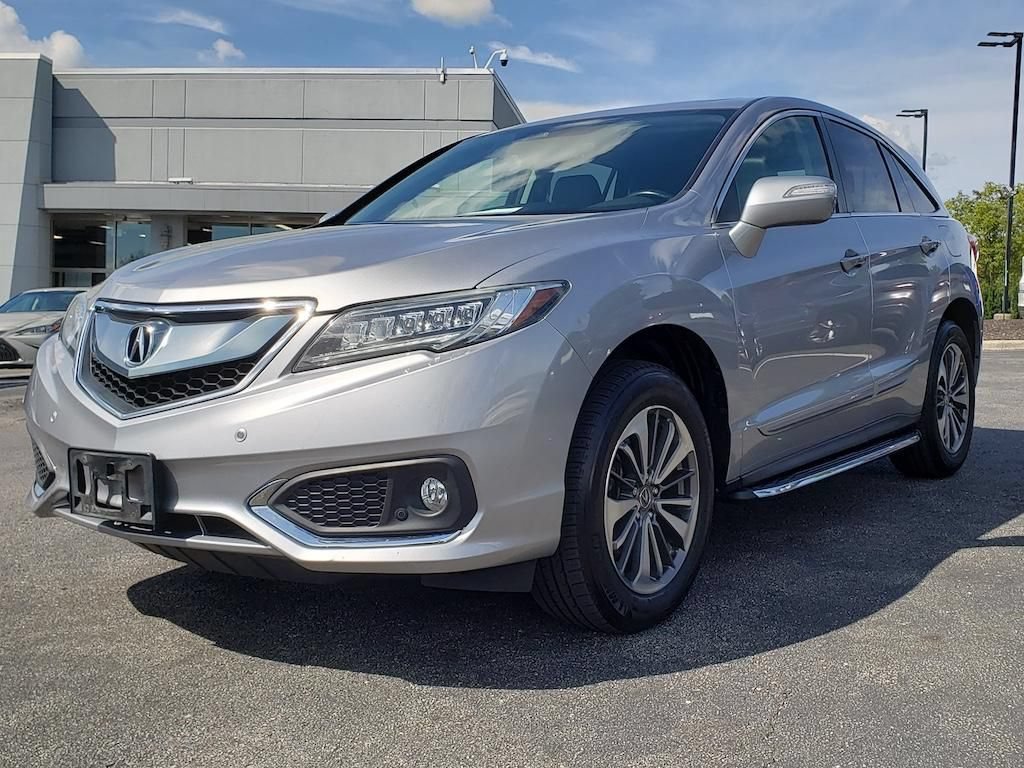 Certified 2017 Acura RDX AWD w/ Advance Package image 4