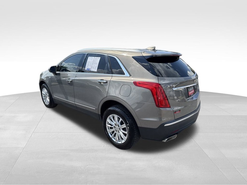Used 2017 Cadillac XT5 FWD image 6