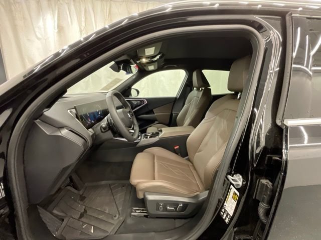 Used 2025 BMW X3 xDrive30i w/ Premium Package AWD/4WD image 10