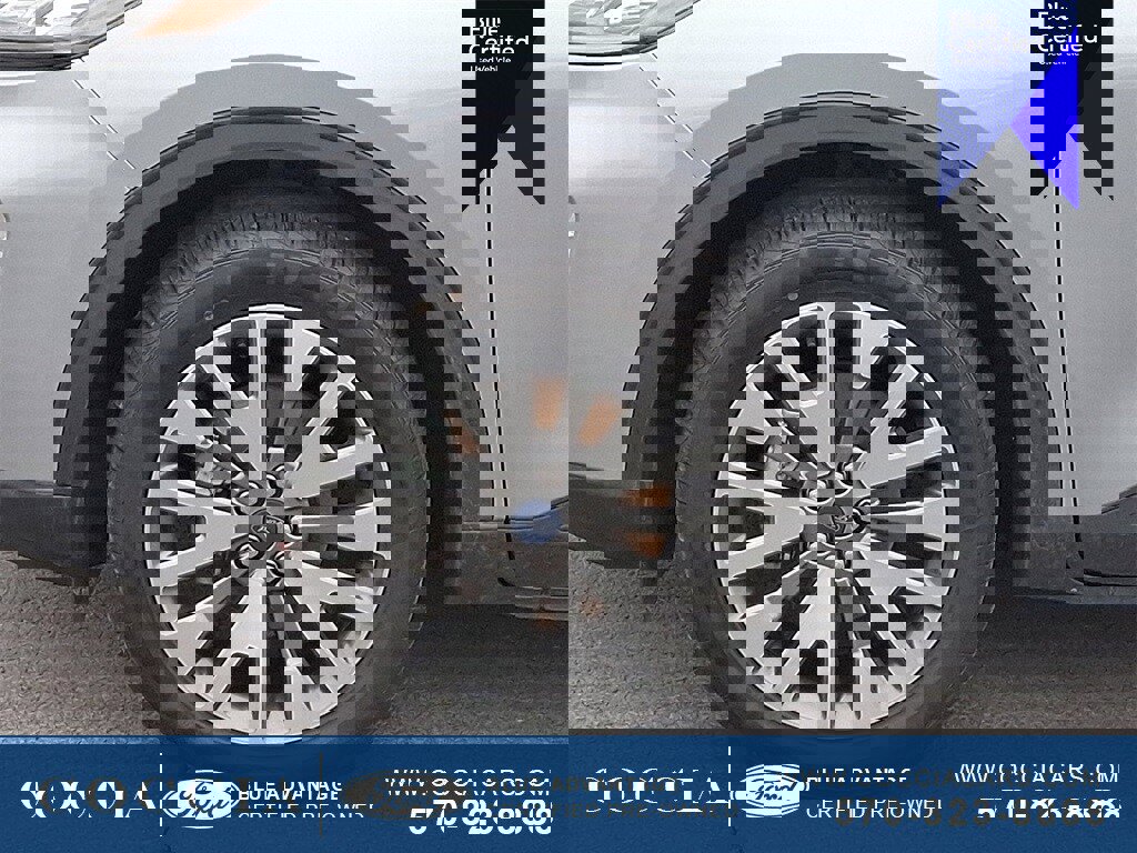 Certified 2022 Ford Escape Titanium image 8