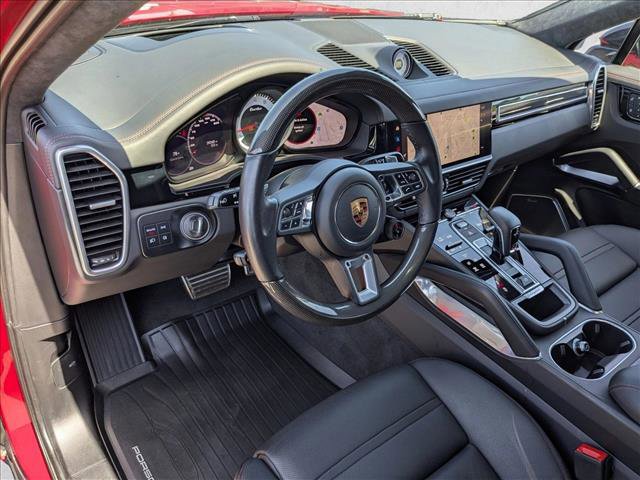 Used 2022 Porsche Cayenne Turbo image 10