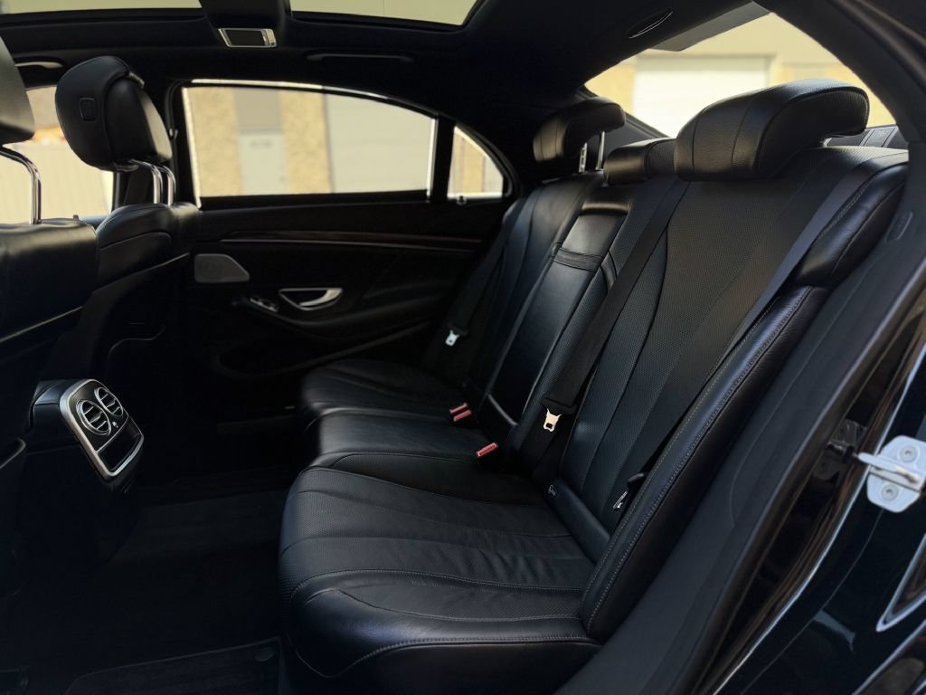 Used 2017 Mercedes-Benz S 550 Sedan image 15